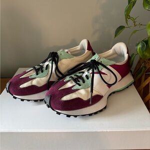 New Balance 327 Sneakers